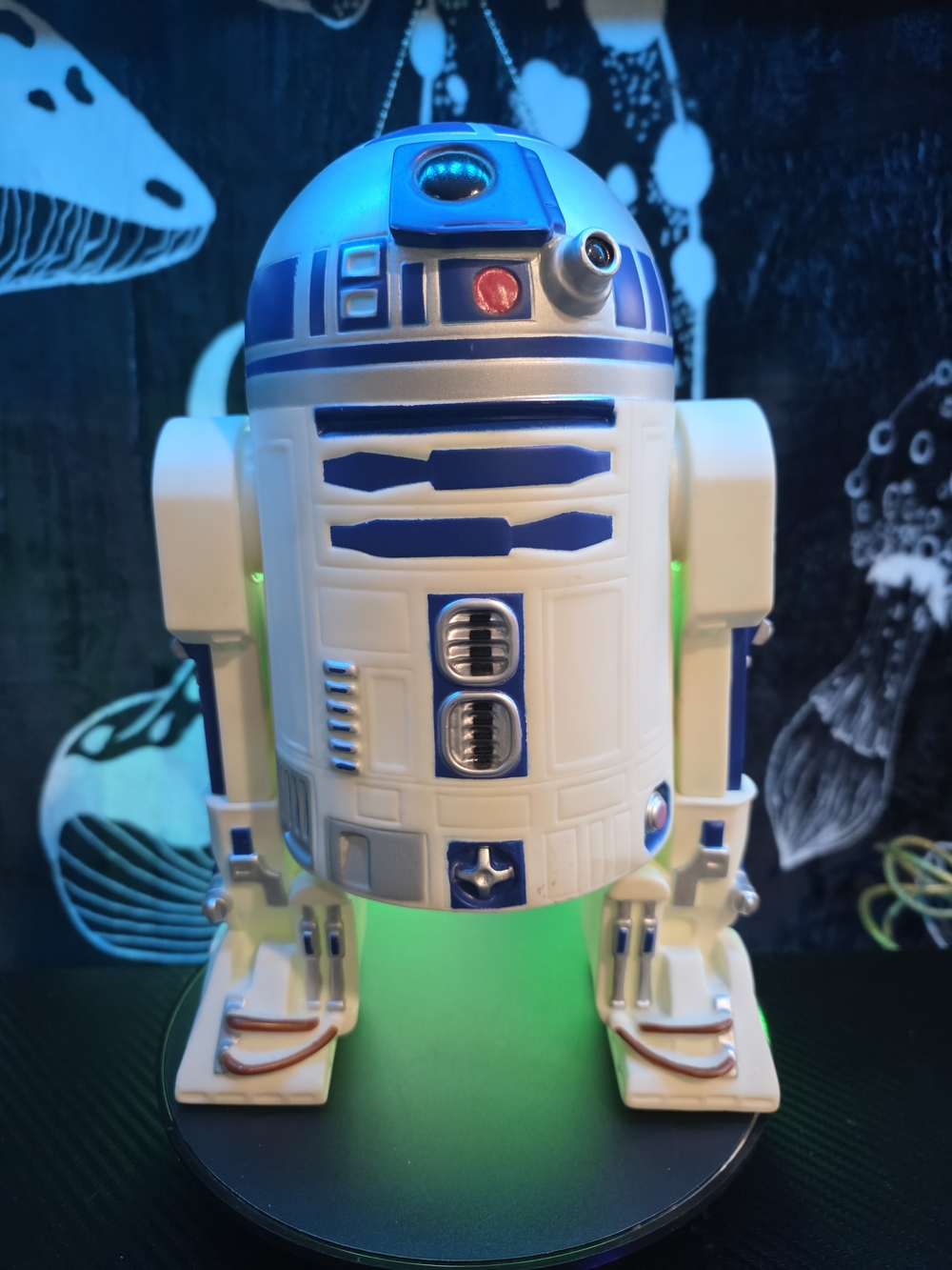 Diamond Select Lucasfilm Star Wars R2-D2 Figure Bank 10.5" 2011